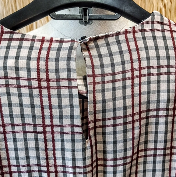 ZARA Long Sleeve Ruched Cropped Blouse - Picture 4 of 7